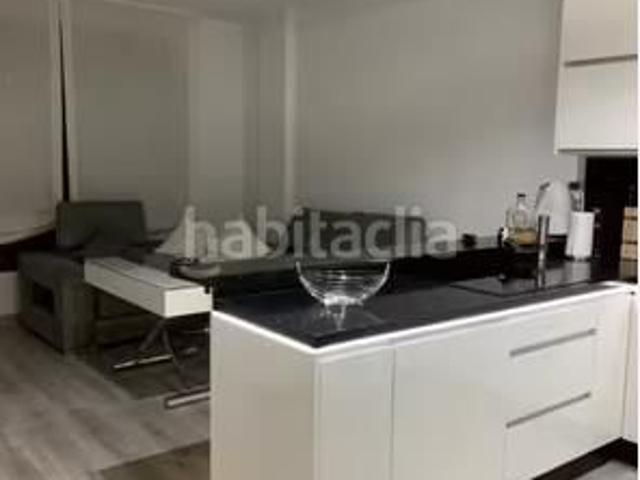 Piso en venta en Mengíbar. Se vende piso con cocina sin electrodomésticos y garaje. Pisos.