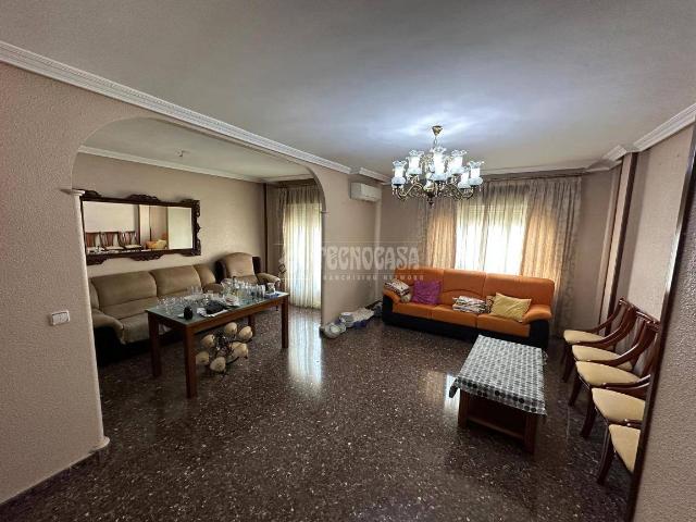 Piso en Venta en Mengíbar