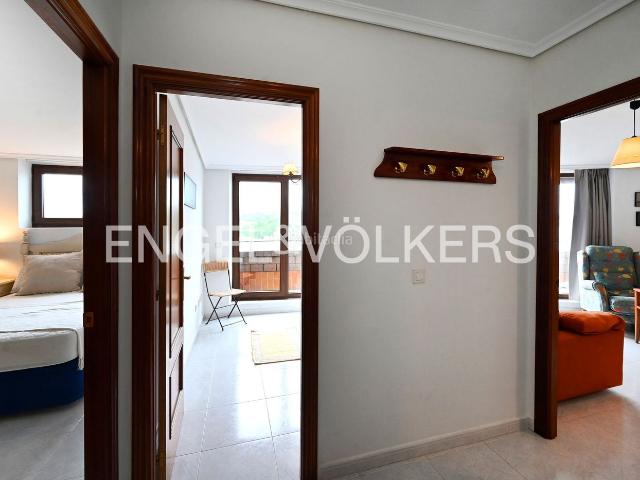 Piso en venta en Miengo, Cuchía. Apartamento con garaje en la playa de Cuchía. Pisos.