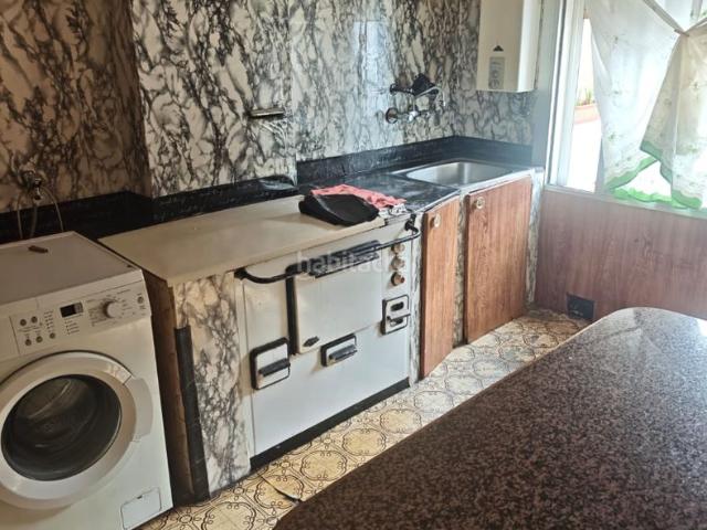 Piso en venta en Mieres, Requejo Rozaes Oñón. Piso en el centro de Mieres para refromarlo a tu gusto. Pisos.