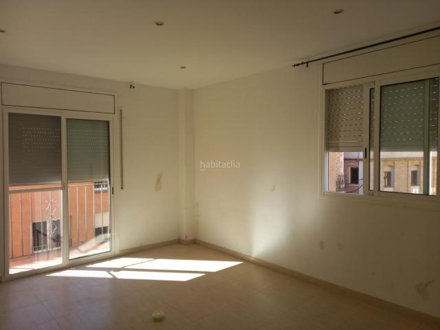 Piso en venta en Miravet Costa Dorada. OPORTUNIDAD PISO MUY LUMINOSOS CON DOS TRASTEROS EN MIRAVET. Pisos.
