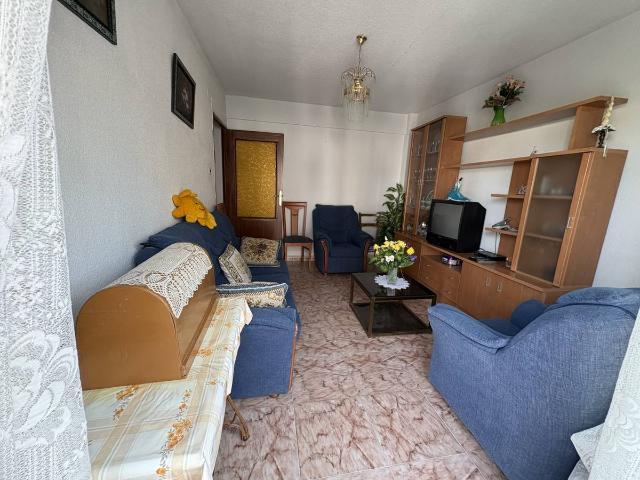 Piso en Venta en Miralvalle Av. Virgen del Puerto La Data