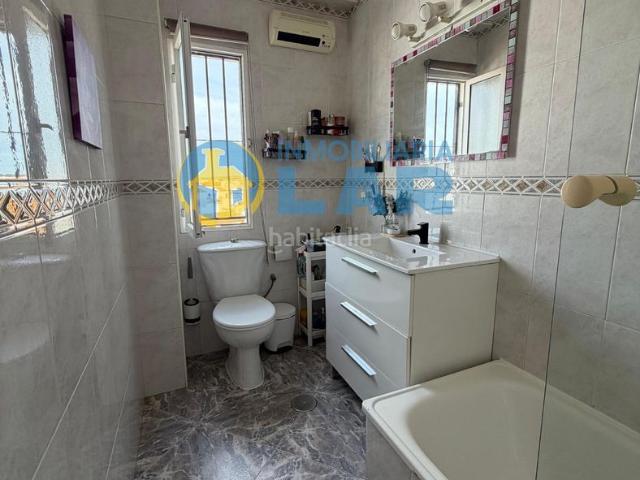 Piso en venta en Moguer. Piso de 110 m2 en Calle La Palma, Moguer. Pisos.