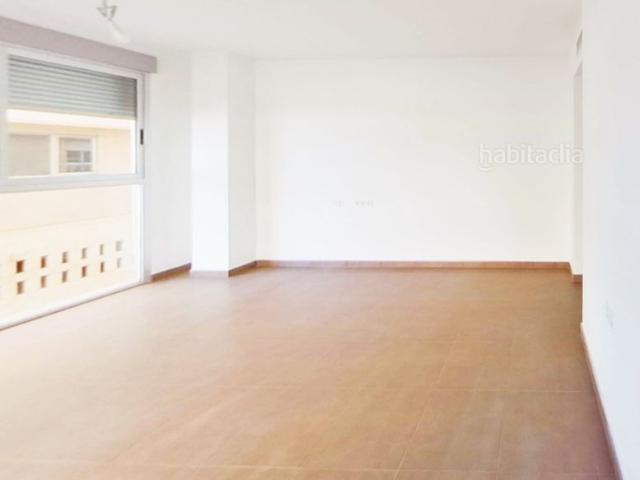 Piso en venta en Molina de Segura, Centro. Vivienda de 75 m de 2 dormitorios situada en la localidad de Molina de Segura, provincia de Murcia. La vivienda está bien comunica. Pisos Molina de.