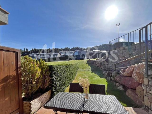 Piso en venta en Molina La. A PIE DE PISTAS PLANTA BAJA CON JARDÍN PRIVADO COMUNIDAD CON PISCINA. Pisos Molina.