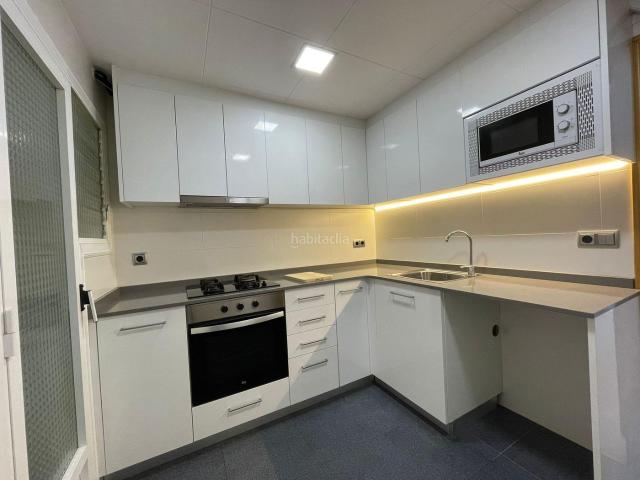 Piso en venta en Molins de Rei. A pocos minutos de la estación de Molins. Pisos Molins de.