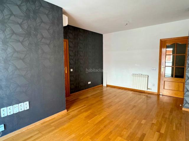 Piso en venta en Molins de Rei. PISO EN LA GRANJA CON PLAZA DE PARKING. Pisos Molins de.