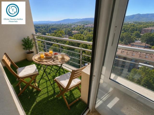 Piso en venta en Mollet del Vallès, Can Pantiquet. Espectacular piso reformado en Avenida Gaudí. Listo para entrar a vivir!. Pisos Mollet del.