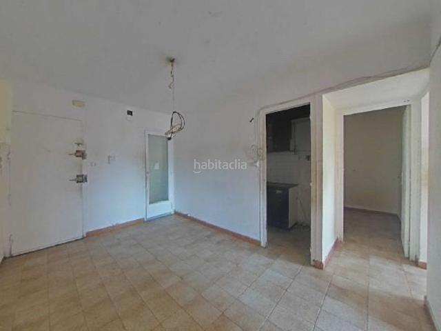 Piso en venta en Mollet del Vallès, Estació del Nord. Piso a reformar junto a estación Santa Rosa, Mollet. Pisos Mollet del.
