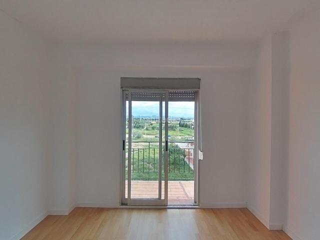 Piso en venta en Moncada. EN RENTABILIDAD! PISO EN MONCADA. Pisos.