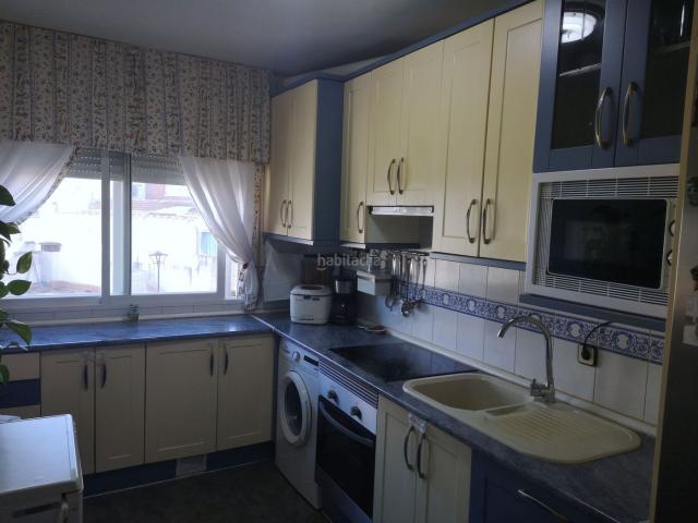 Piso en venta en Mondéjar. OPORTUNIDAD EN EL CENTRO DE MONDÉJAR! AMPLIO PISO CON GARAJE INCLUIDO. Pisos.
