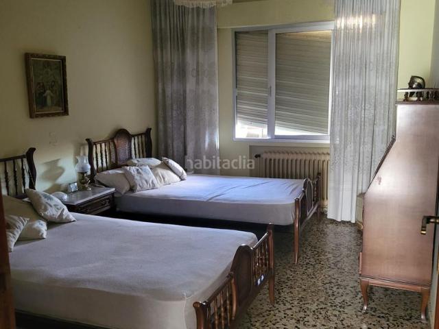 Piso en venta en Mondéjar. Piso Familiar con increíble garaje. Pisos.