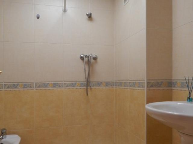 Piso en Venta en Monserrat, Valencia