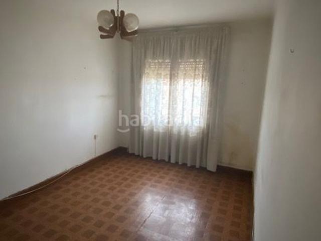 Piso en venta en Montblanc. Pis TOTALMENT a REFORMAR Zona 40 Pisos de Montblanc. Pisos.