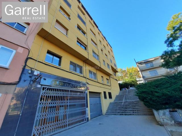 Piso en venta en Montcada i Reixac, Montcada Centre La Ribera. Piso en Montcada i Reixac de 66m, sin posesión ni suministros. Adquirido vía judicial. Oportunidad de inversión. Pisos Montcada i.