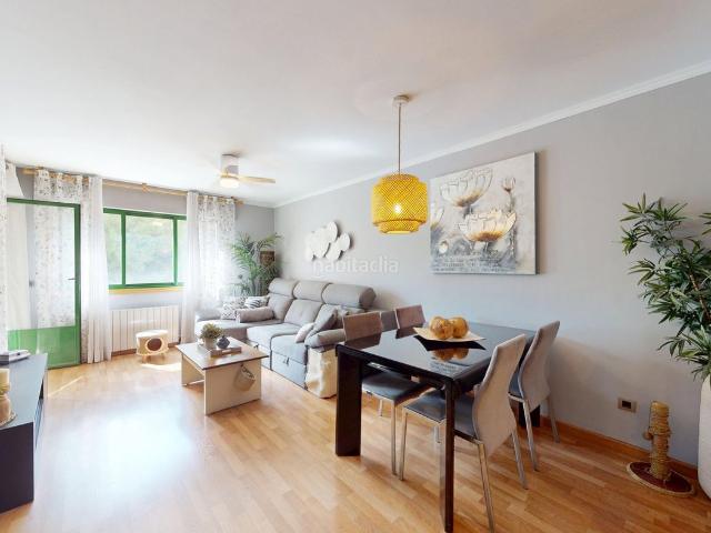 Piso en venta en Montcada i Reixac, Can Cuiàs. OBRA SEMINUEVA VIVIENDA, PARKING Y TRASTERO! Vivienda de 96,15 m2 construidos más un balcón de 8,52 m2.Compuesta de 3 dormito. Pisos Montcada i.