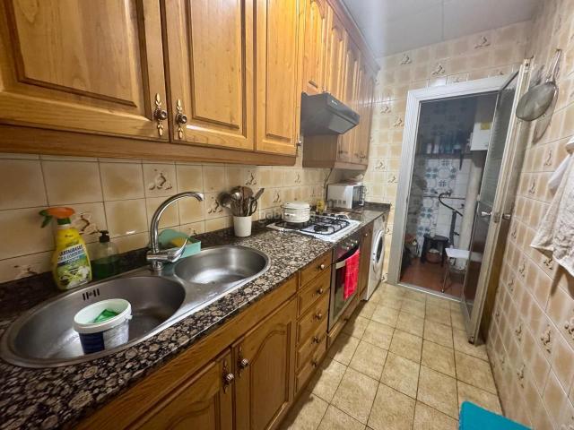 Piso en venta en Montcada i Reixac, Can Sant Joan. Piso en venta para INVERSORES. Pisos Montcada i.