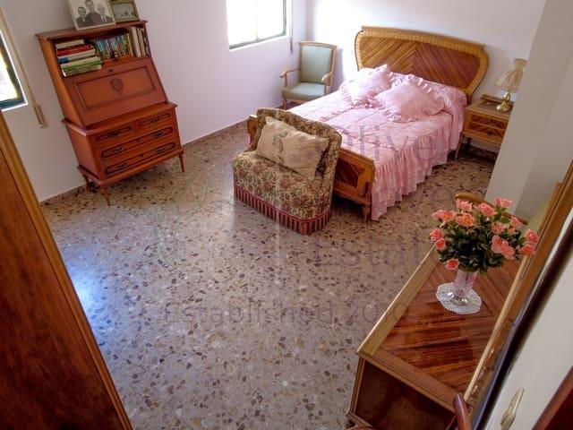 Piso en venta en Montealegre del Castillo, Albacete