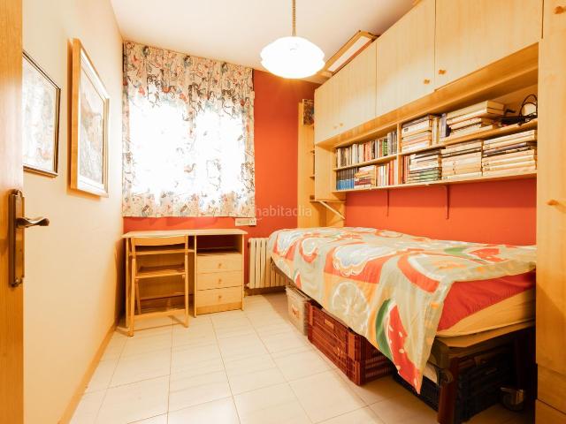 Piso en venta en Montesquiu. PIS AMB MOLT DE CARÀCTER, AMPLIA TERRASSA I LLAR DE FOC A MONTESQUIU. Pisos.
