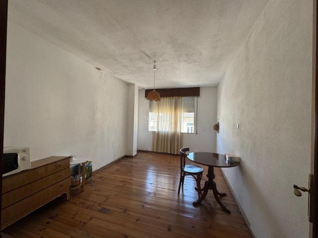 Piso en venta en Monterroso. PISOS PARA REFORMAR. Pisos.