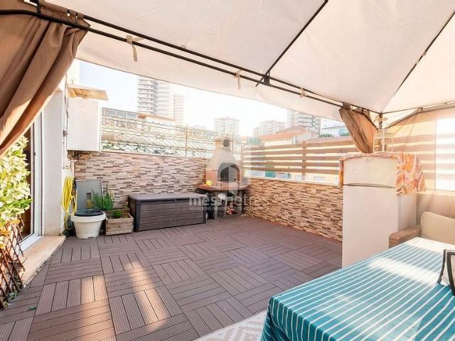 Piso en venta en avenida Del Turó, Montgat, de 103 m² 4 habitaciones por 538.000