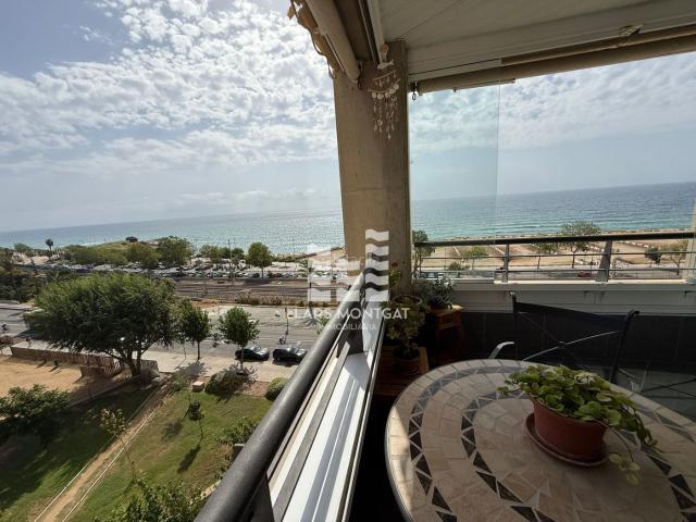 Piso en venta en Montgat. PISO DE 110M2 CON ESPECTACULARES VISTAS AL MAR!. Pisos.