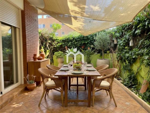 Piso en venta en Montgat. PLANTA BAJA EN MONTGAT CON PISCINA COMUNITARIA Y GARAJE. Pisos.
