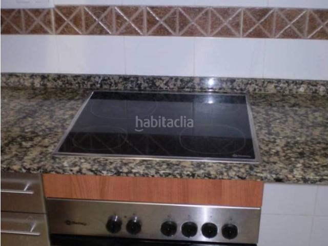 Piso en venta en Montornès del Vallès. Magnífica planta baja con vistas con trastero y parking, luz natural y ubicación inmejorable. Pisos Montornès del.