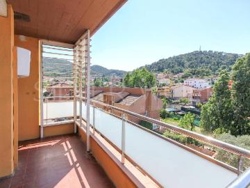 Piso en Venta en Montornès del Vallès