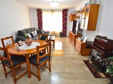 Piso en Venta en Montroi / Montroy