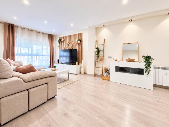 Piso en Venta en Montserrat Parque Empresarial