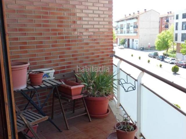 Piso en venta en Monzón. PISO MUY AMPLIO Y LUMINOSO DE 3 HABITACIONES EN MONZÓN. Pisos.
