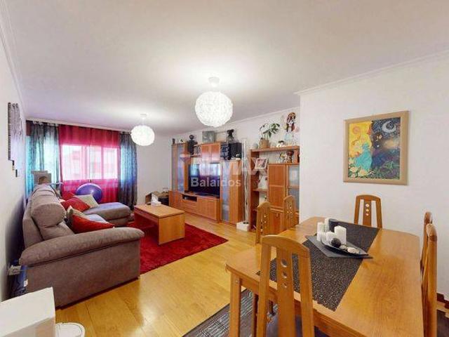Piso en Venta en Mos