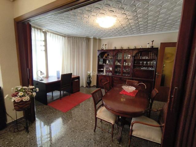 Piso en venta en Mora. Venta Piso Valencia Centro 3 o 5 habitaciones. Pisos.