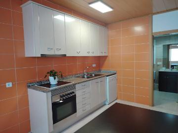 Piso en Venta en Nucli Urbà