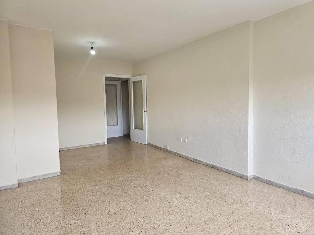 Piso en Venta en Nucli Urbà