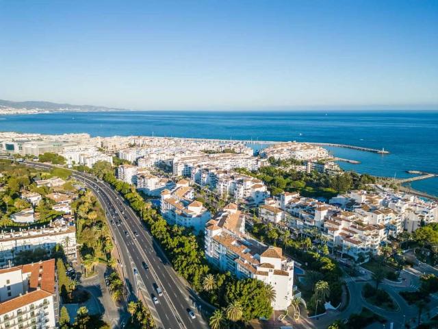 Piso en Venta en Nueva Andalucía centro