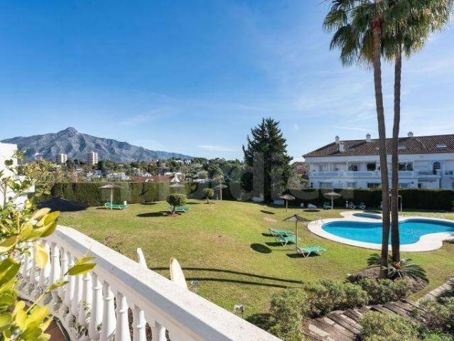 Piso en Venta en Nueva Andalucía centro