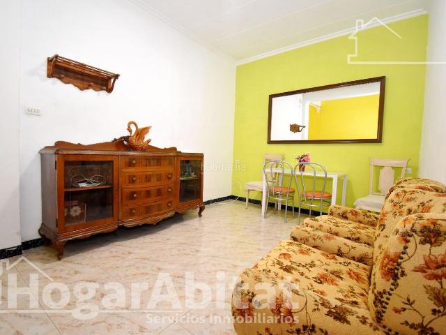 Piso en venta en Nules. ATRACTIVA Y AMPLIA PLANTA BAJA CON PATIO Y TERRAZA, CERCA DEL CENTRO. Pisos.