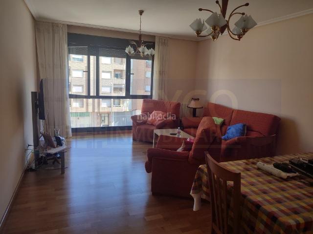 Piso en venta en Nájera. Pisazo a la venta junto a la Iglesia de la Inmaculada. Pisos.