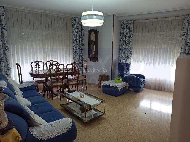 Piso en venta en Nájera. Piso 4 habitaciones Venta Nájera. Pisos.
