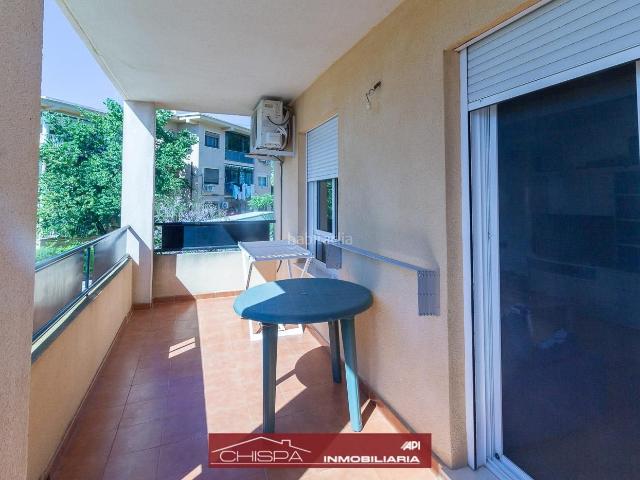 Piso en venta en Náquera, Casco Urbano. Apartamento con terraza y piscina comunitaria. Pisos.