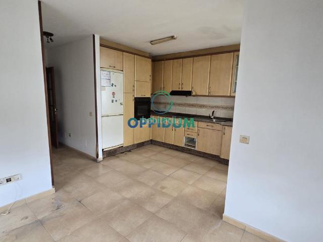 Piso en venta en Narón, O Feal Xubia. VENTA DE PISO DE 2 DORMITORIOS CON GARAJE Y TRASTERO EN NARÓN. Pisos.