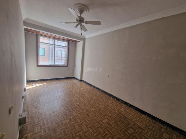 Piso en venta en Narón, A Gándara. 1º PISO CON TERRAZA PROXIMO AL CENTRO COMERCIAL ODEON. Pisos.