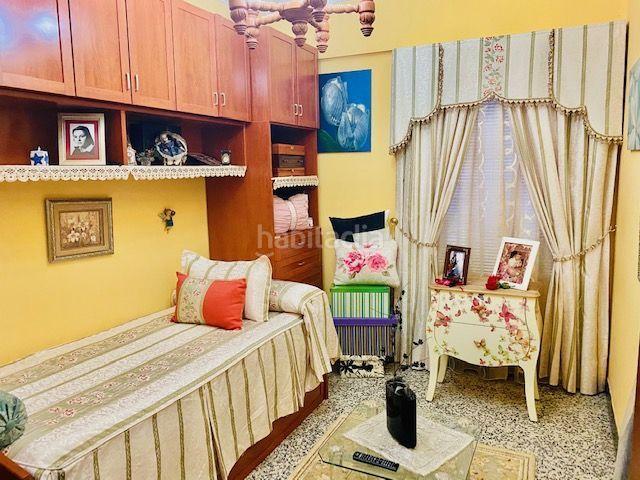 Piso en venta en Narón, Alto del Castaño. ¡OPORTUNIDAD ÚNICA! PISO EXTERIOR DE 90m² + ENORME PATIO PRIVADO DE 130m² COMPLETAMENTE AMUEBLADO Y LISTO PARA ENTRAR A VIVIR. Pisos.