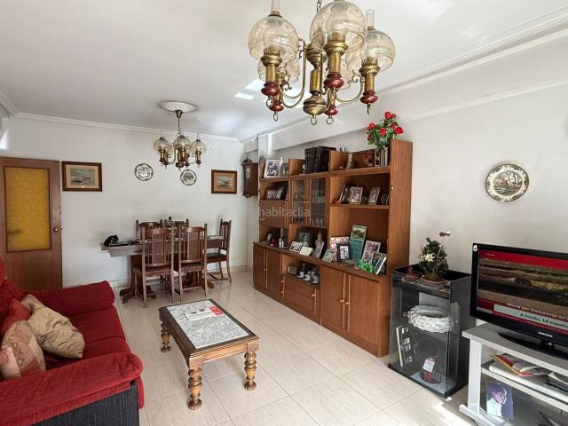 Piso en venta en Narón, Alto del Castaño. Pisos.