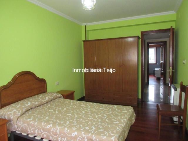 Piso en venta en Narón, Piñeiros Freixeiro. SE VENDE PISO AMPLIO EN MUY BUEN ESTADO DE CONSERVACIÓN EN FREIXEIRO 3ª PLANTA. Pisos.