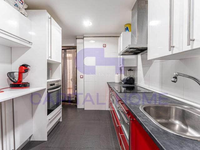 Piso en venta en Navalcarnero, Centro. INMOBILIARIA CAPITAL HOME NAVALCARNERO presenta en exclusiva esta magnífica vivienda situada en pleno centro urbano de Navalcarner. Pisos.