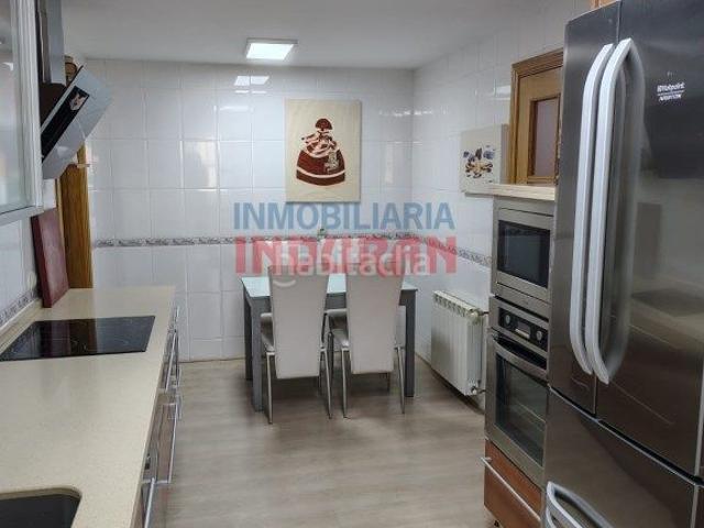 Piso en venta en Navalmoral de la Mata. Piso en calle Arroyo Tizonoso. Pisos Navalmoral de la.