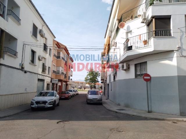 Piso en venta en Navalmoral de la Mata. Piso en calle Travesía Toledo. Pisos Navalmoral de la.